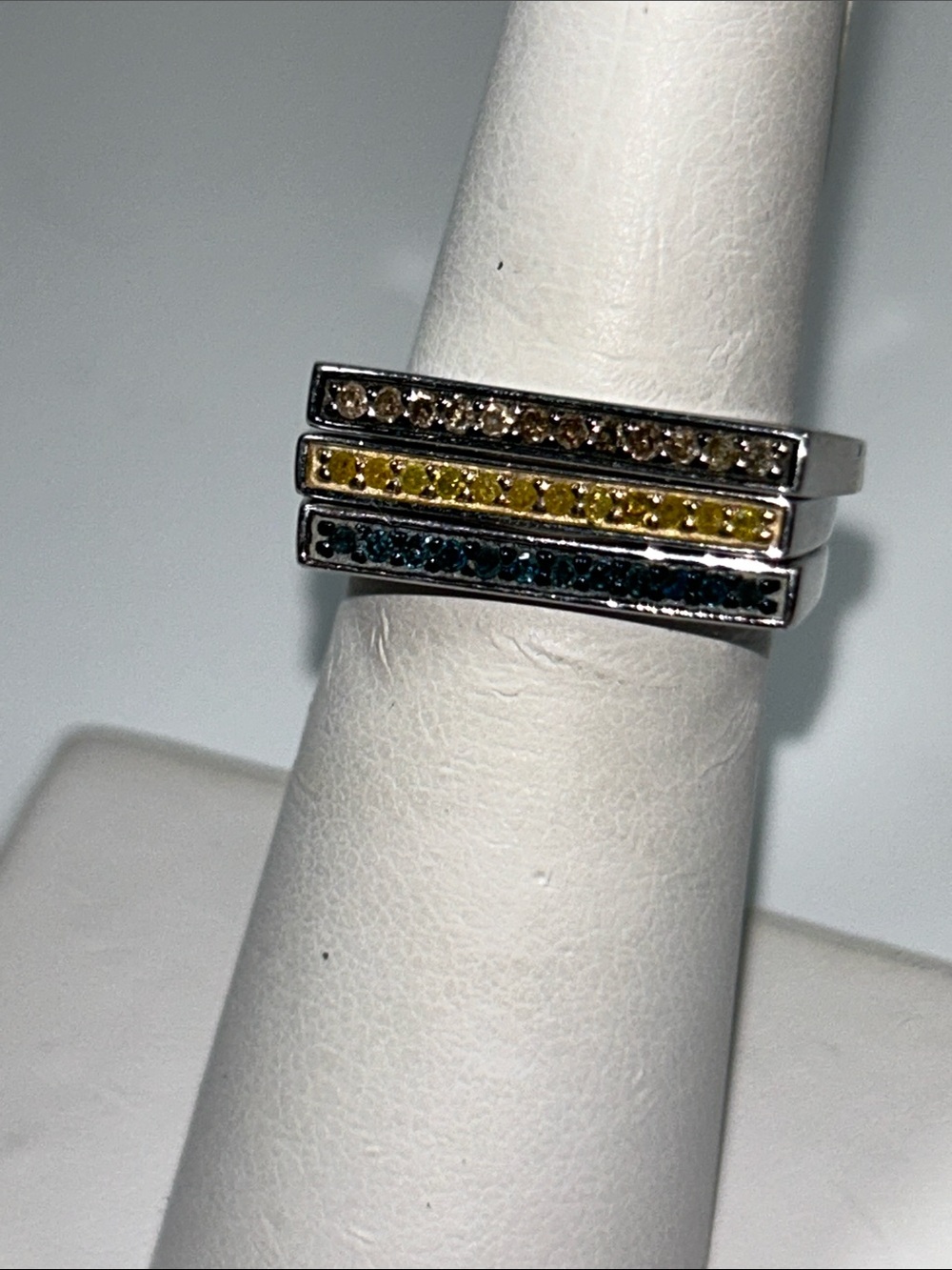 NWT Set Of 3 Sterling Silver Colored Diamond Minimalist Design Stack Rings